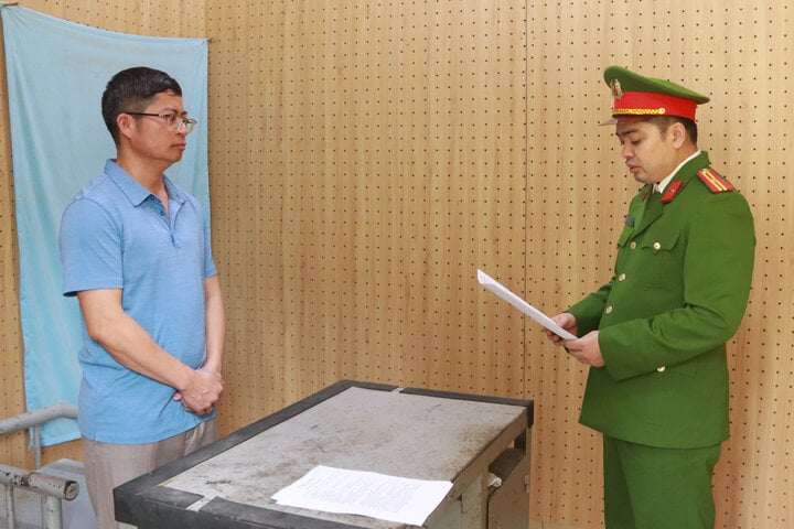 Nguyên Chủ tịch huyện cùng loạt cán bộ ở Sơn La bị khởi tố- Ảnh 1.