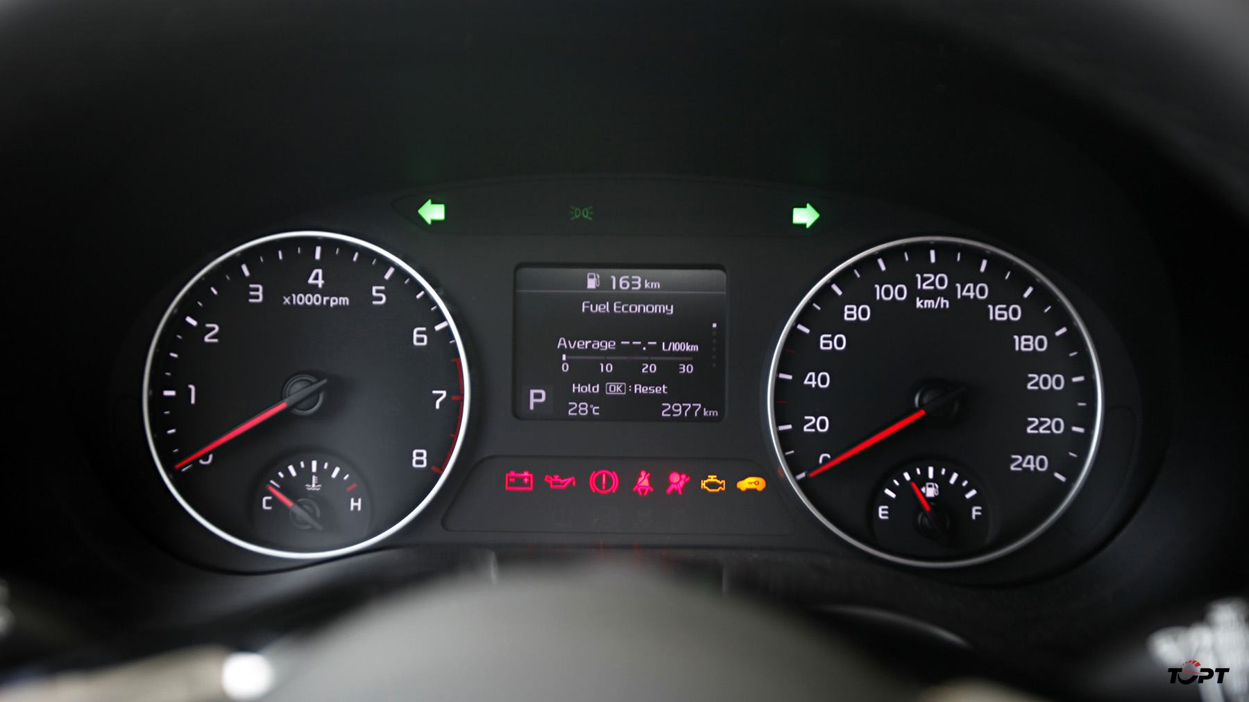 Phân khúc SUV đô thị: Mitsubishi Xforce cạnh tranh thế nào với Hyundai Creta và KIA Seltos?- Ảnh 37.