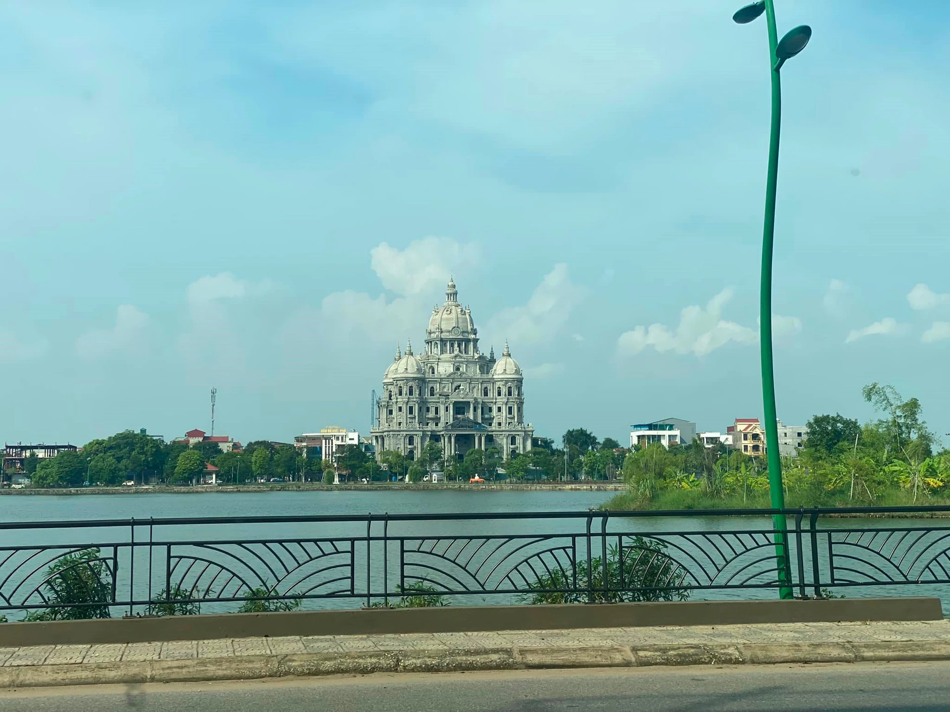 Những đại gia xăng dầu sở hữu lâu đài hàng trăm, nghìn tỷ đồng tại Hải Phòng, Phú Thọ trước khi bị bắt, bị thanh tra- Ảnh 2.