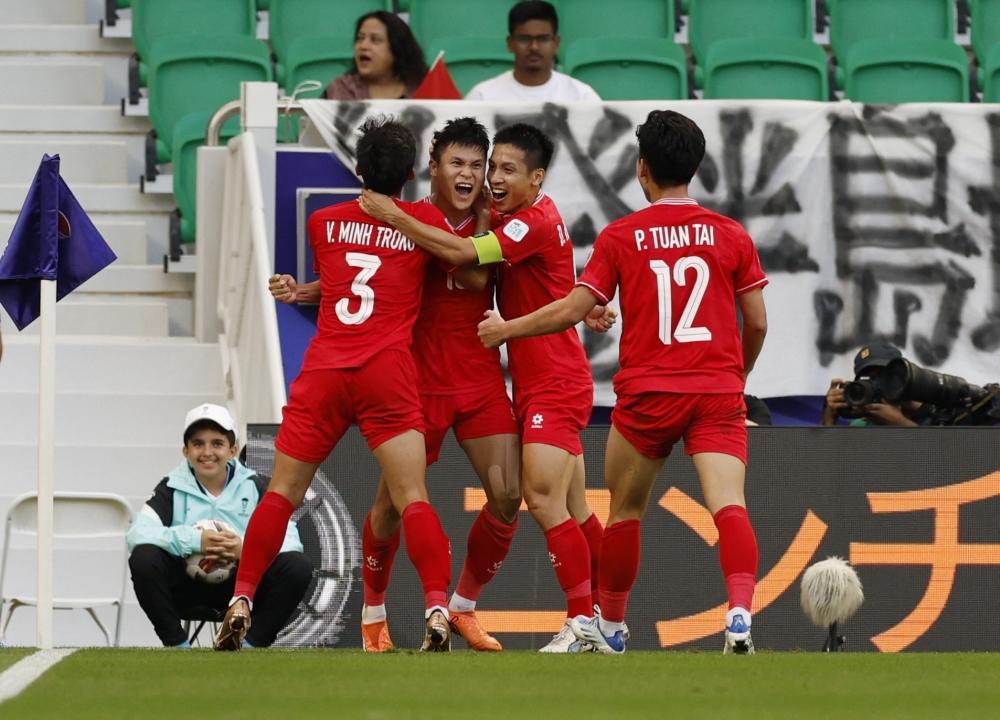 ĐT Việt Nam - ĐT Indonesia: HLV Troussier và bài học đắt giá ở SEA Games 32- Ảnh 1.