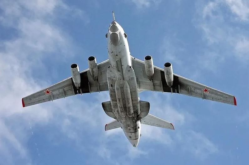 Tiết lộ cách Ukraine “bài binh bố trận” phá hủy “radar bay” mạnh nhất của Nga- Ảnh 1.