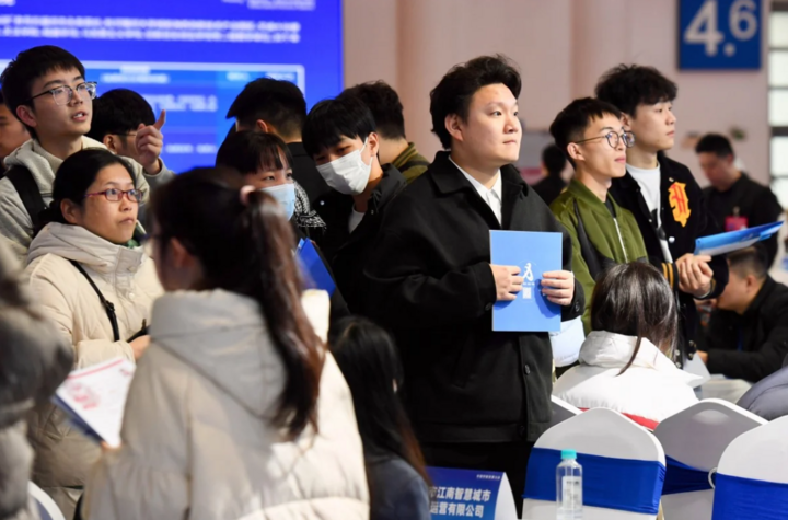 Giới trẻ Trung Quốc đương đầu với thất nghiệp thế nào?- Ảnh 1.