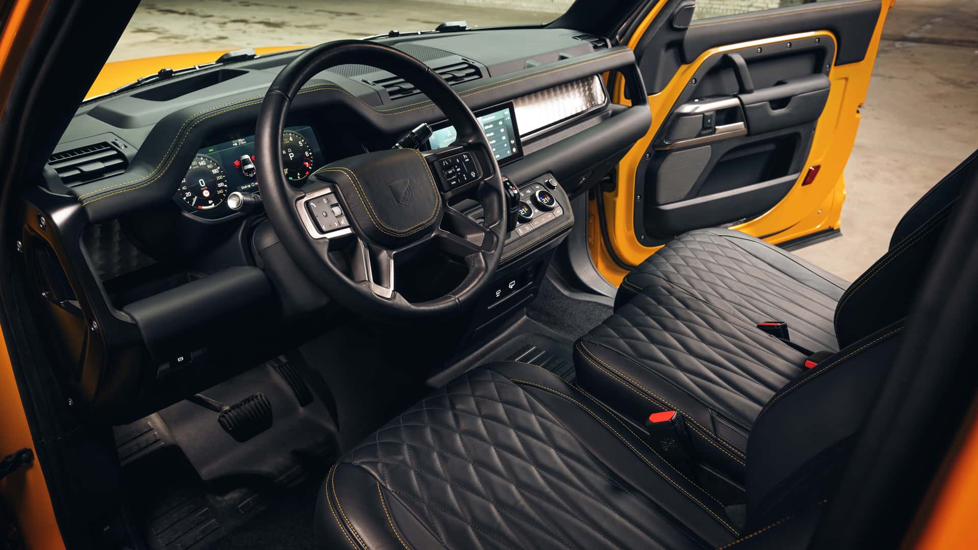 Land Rover Defender độ mui trần: Sản xuất giới hạn 5 chiếc, khách được tùy biến theo sở thích, giá quy đổi 2,2 tỷ- Ảnh 7.