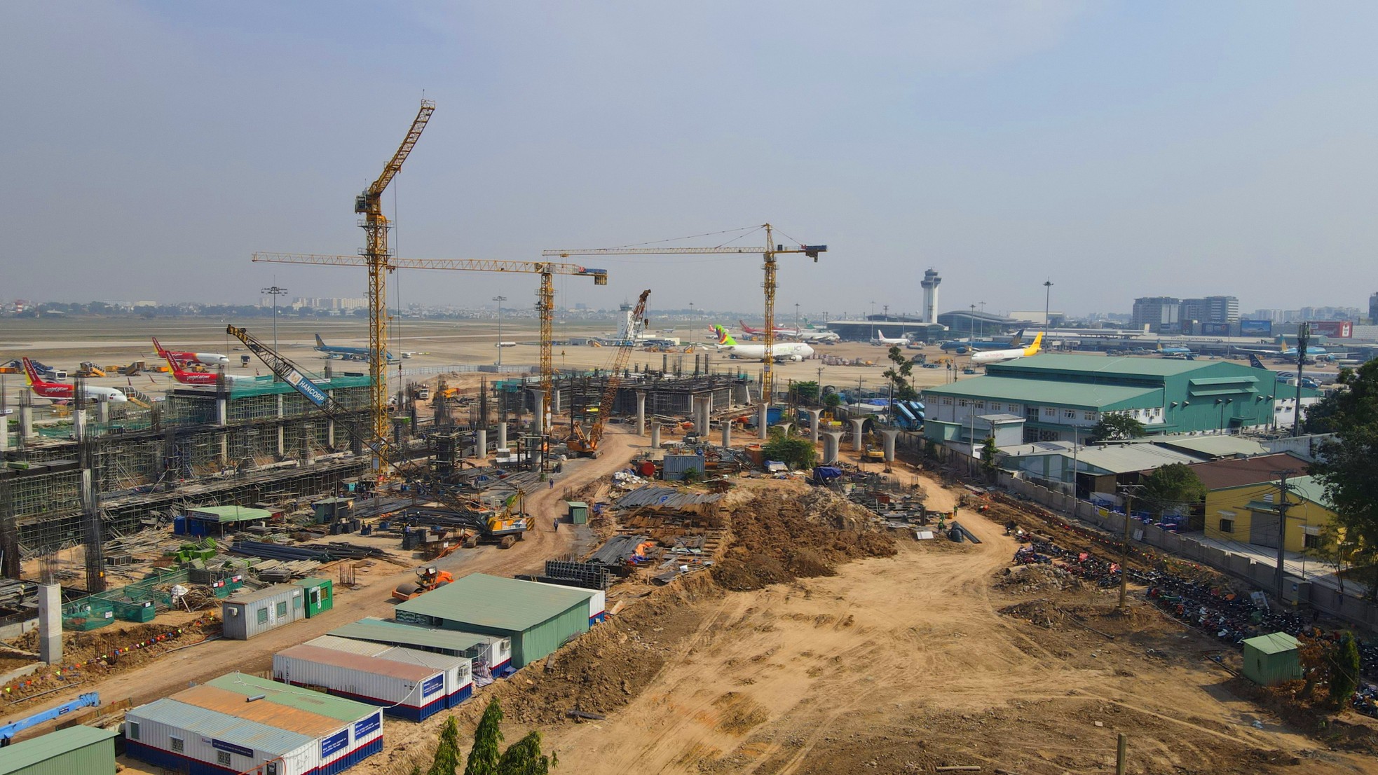 Cận cảnh nhà ga gần 11.000 tỷ đồng của sân bay Tân Sơn Nhất đang dần thành hình- Ảnh 6.