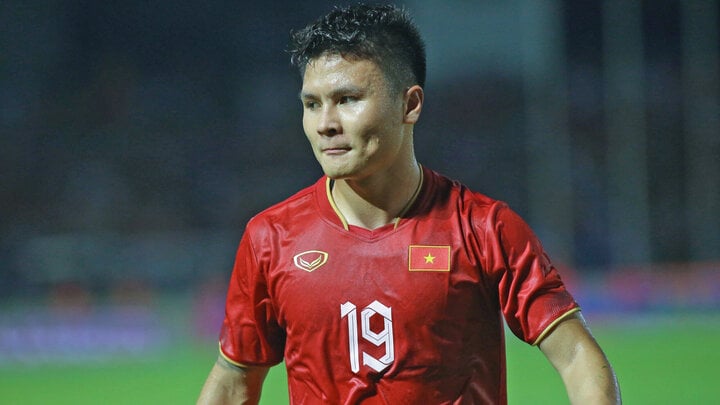 Đội hình Việt Nam vs Indonesia: Đình Bắc vắng mặt, Quang Hải đá chính- Ảnh 1.