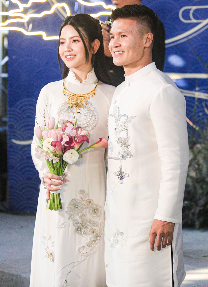 Chu Thanh Huyền tất bật ăn hỏi cả ng&agrave;y đến tối vẫn nhảy "xập x&igrave;nh" kh&ocirc;ng biết mệt nhưng lại khiến Quang Hải lo một điều- Ảnh 2.