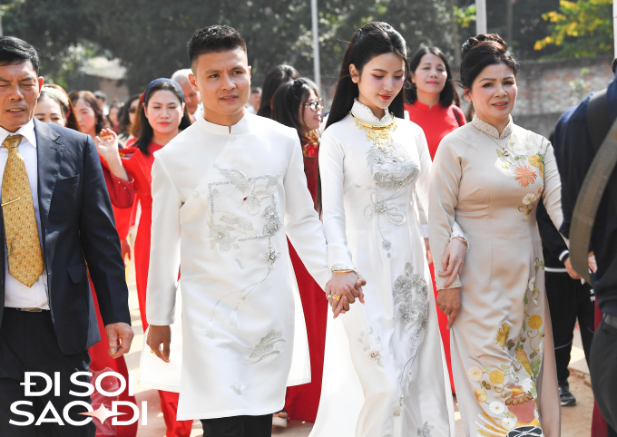 Chu Thanh Huyền đập tan tin đồn ph&acirc;n biệt mẹ đẻ v&agrave; mẹ chồng qua một h&agrave;nh động, Quang Hải được bố vợ dặn d&ograve; kĩ c&agrave;ng- Ảnh 5.