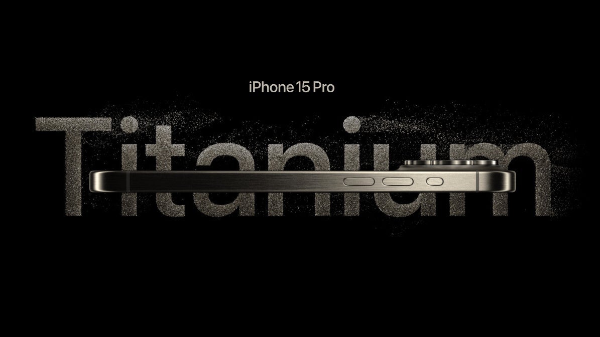 Hình ảnh cho thấy khiếm khuyết lớn ở mặt sau của iPhone 15 Pro- Ảnh 1.