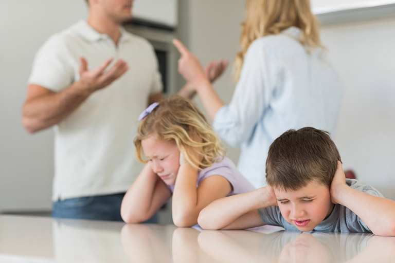 3 thói xấu trong gia đình khiến tương lai con cái khó tiến thân, không thay đổi dễ "tán gia bại sản"- Ảnh 3.