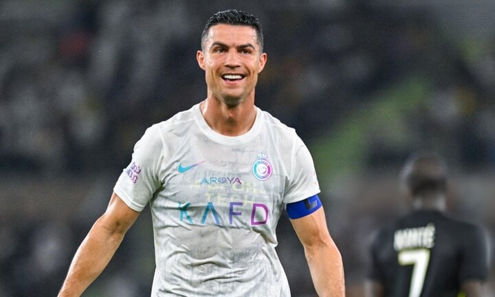 Cristiano Ronaldo giành 3 giải thưởng, vẫn trượt 'Quả bóng vàng Dubai'- Ảnh 1.