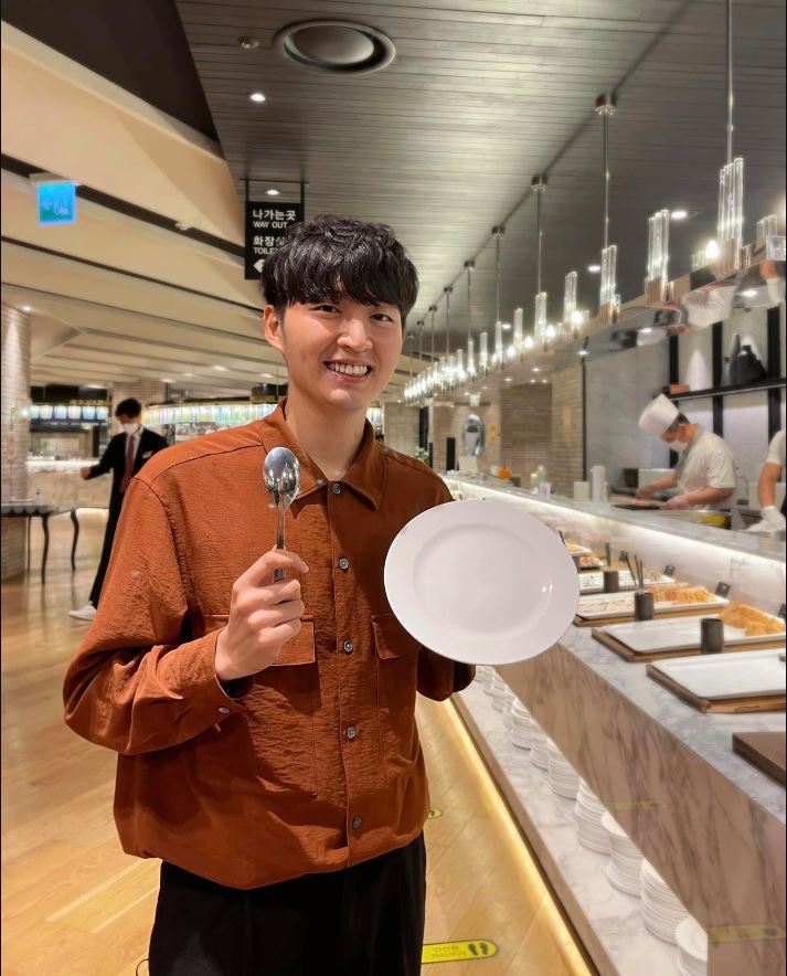 Chàng trai Hàn Quốc nói tiếng Việt siêu đỉnh, bỏ sự nghiệp giải trí 10 năm để mở quán ăn Việt tại Seoul- Ảnh 3.