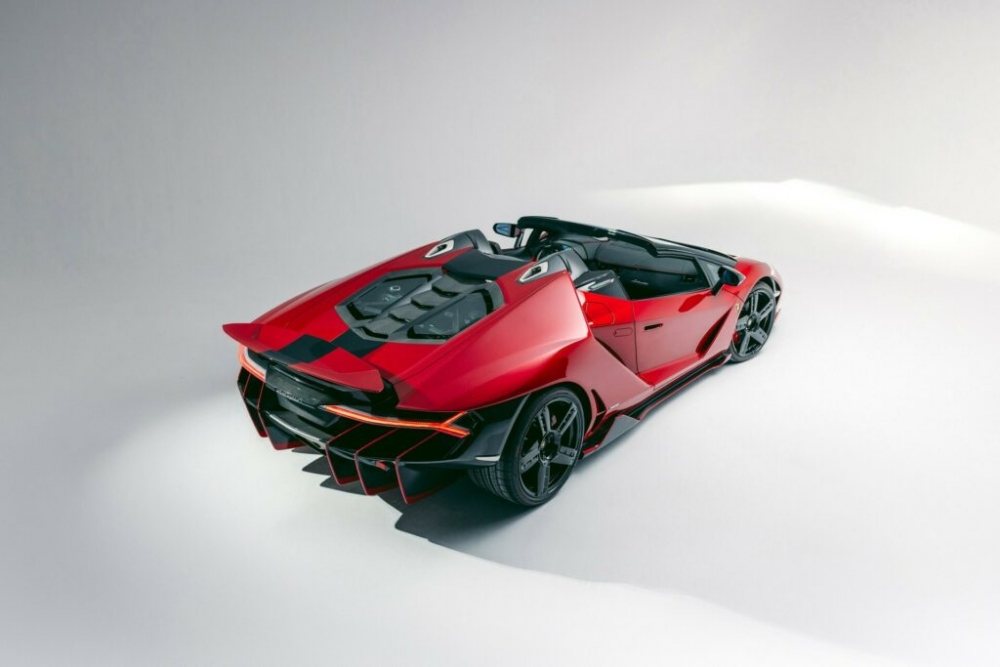 Bán đấu giá Lamborghini Centenario Roadster phiên bản giới hạn- Ảnh 28.