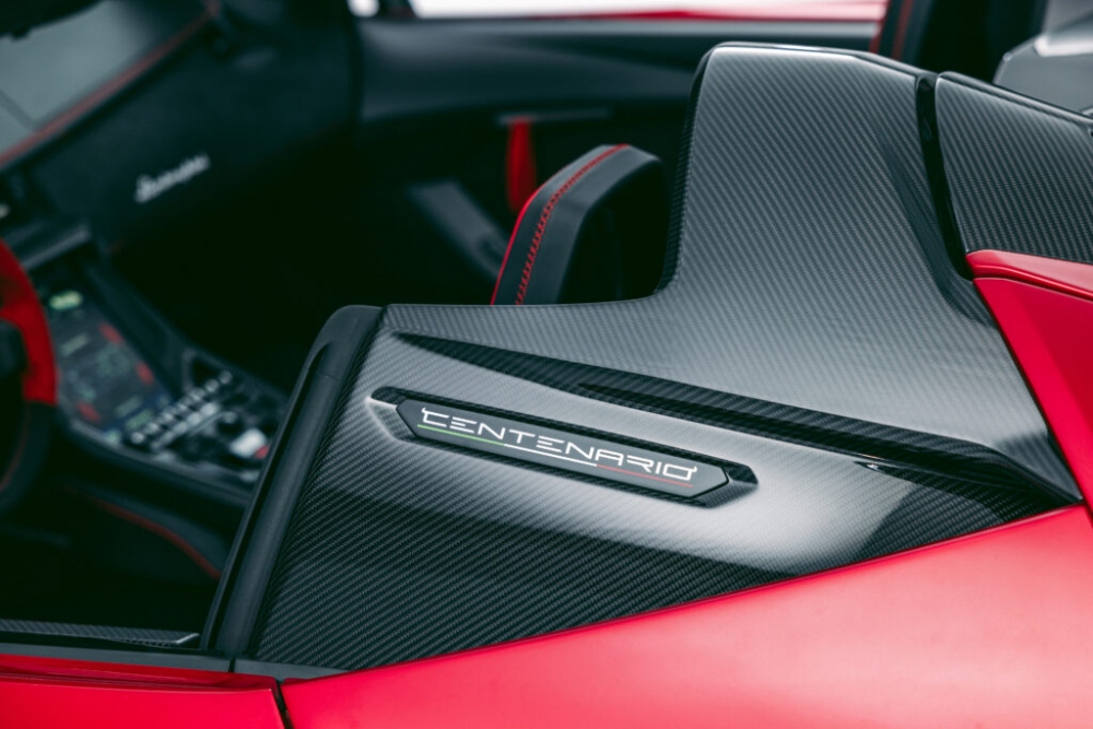Bán đấu giá Lamborghini Centenario Roadster phiên bản giới hạn- Ảnh 13.