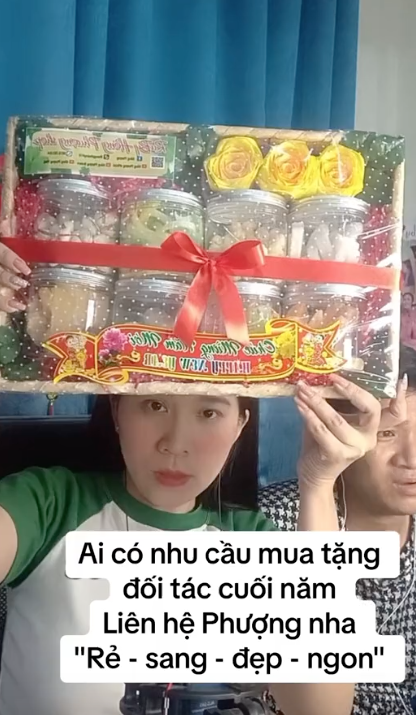 Giỏ quà Tết Hồng Phượng gây sốt MXH có gì mà dân mạng nói: "Mang tặng đối tác là thành đối thủ luôn"?- Ảnh 3.