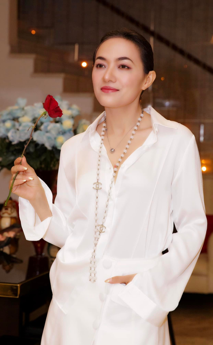 Nữ diễn viên Việt xinh đẹp 42 tuổi không kết hôn sinh con, rời showbiz sống tự tại, hướng Phật- Ảnh 2.