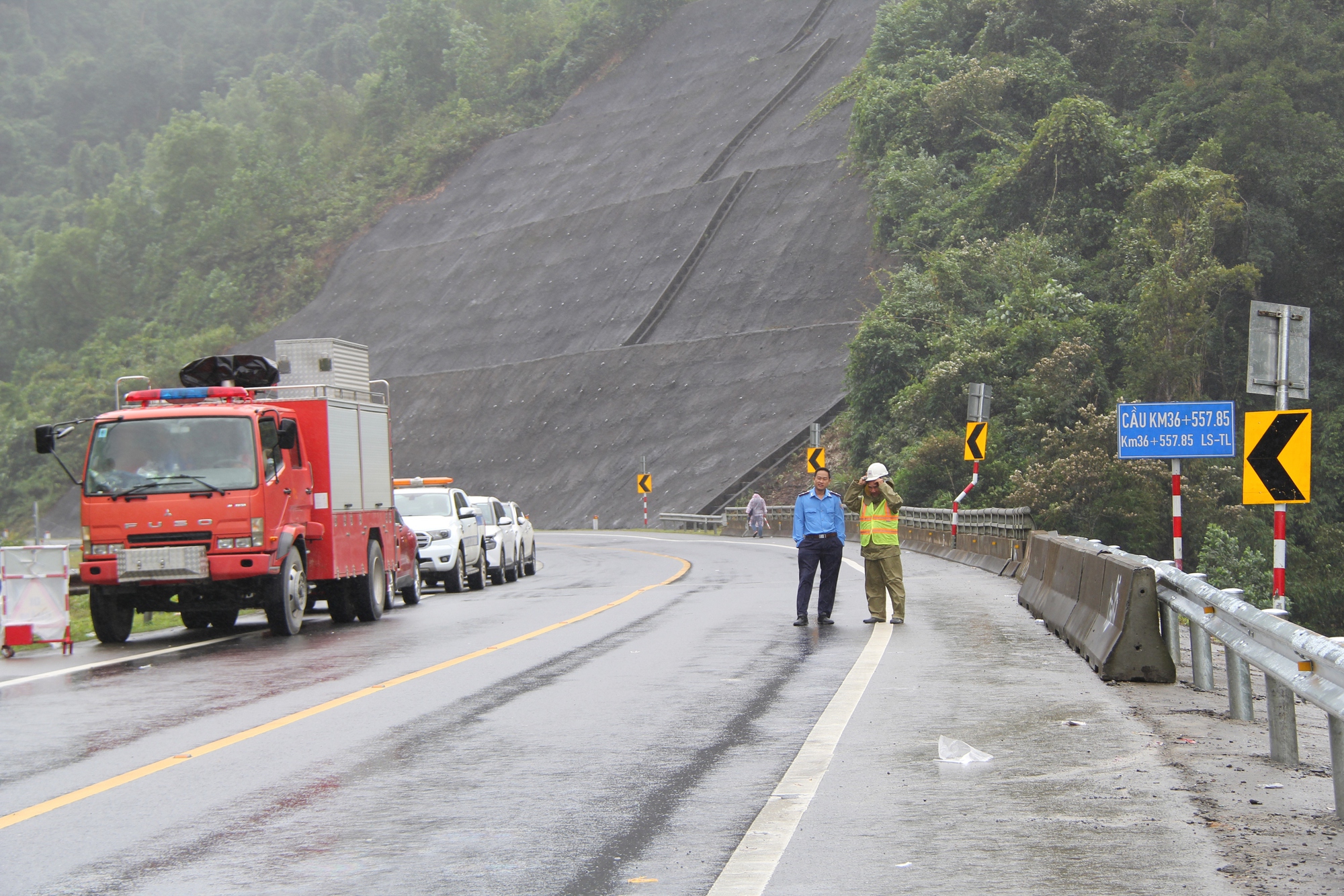 Xe khách lao vực cao tốc La Sơn – Túy Loan không bật giám sát hành trình- Ảnh 2.