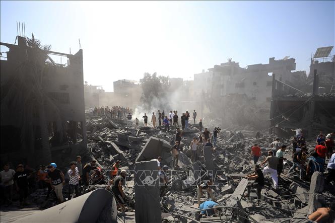 Thương vong lớn trong vụ tấn công trung tâm huấn luyện của LHQ tại Gaza- Ảnh 1.