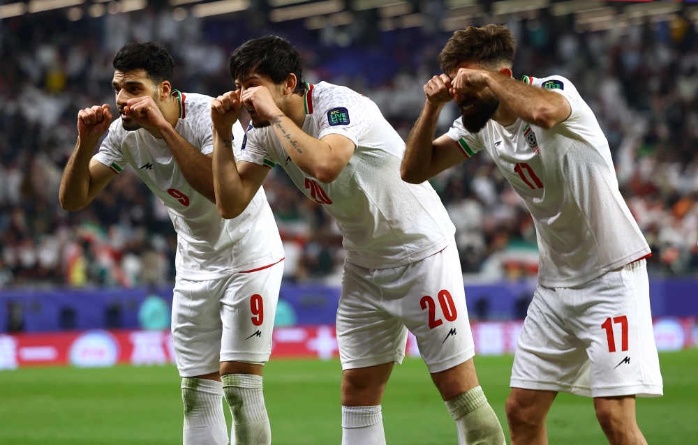 Kết quả Asian Cup 2023: UAE giành vé đi tiếp kịch tính dù thua Iran- Ảnh 1.