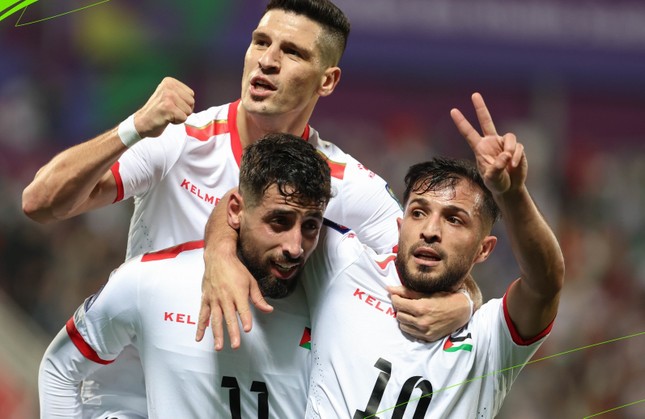 Đè bẹp Hồng Kông (Trung Quốc), tuyển Palestine giành chiến thắng lịch sử ở Asian Cup- Ảnh 1.