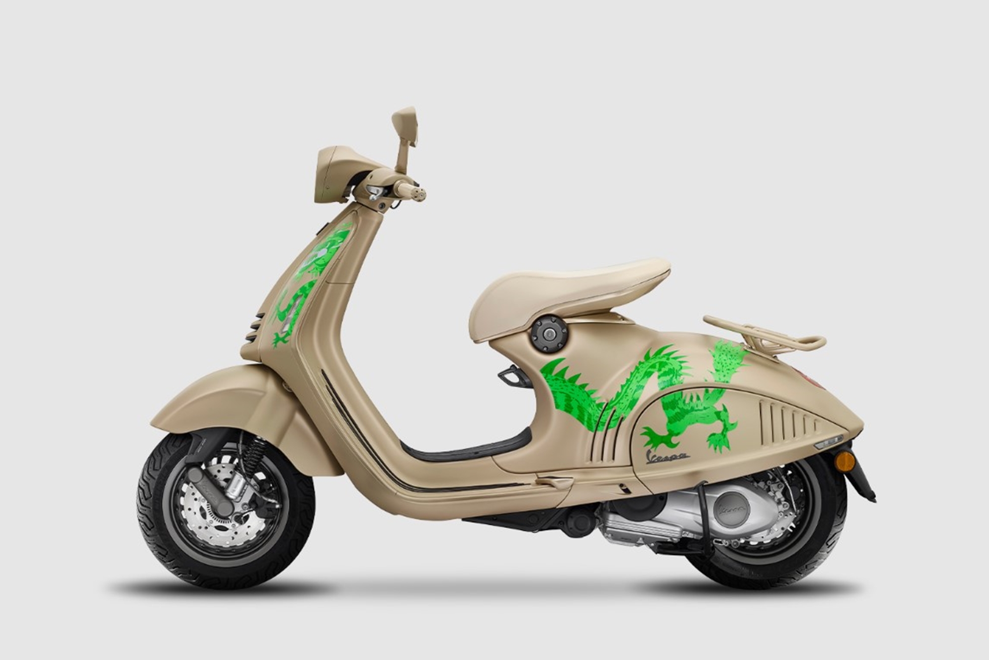 Vespa 946 bản đặc biệt về Việt Nam sau Tết: Giá quy đổi hơn 300 triệu đồng, bán giới hạn, họa tiết hợp dân chơi tuổi Thìn- Ảnh 10.