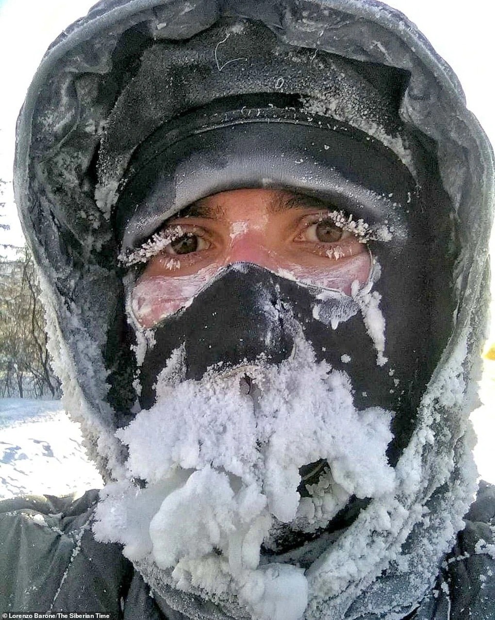 Học sinh sống ở vùng vùng lạnh nhất thế giới hằng ngày đi học như thế nào?- Ảnh 9.