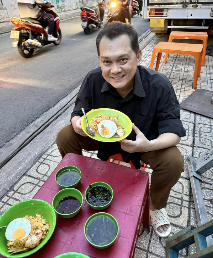 Nam NSƯT là công tử nhà giàu sa cơ, U60 không vợ con, sống giản dị, hết lòng vì nghệ thuật- Ảnh 6.