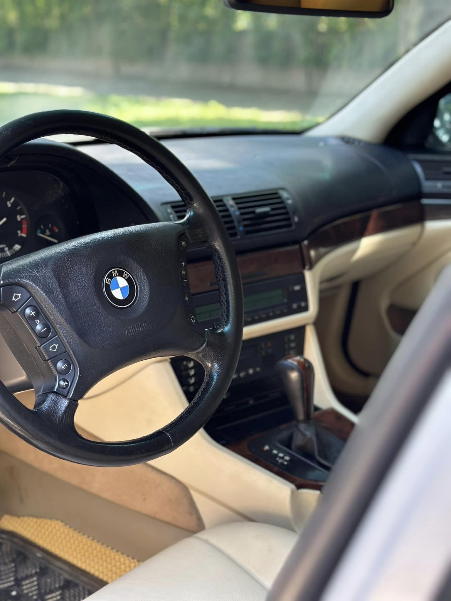 Thích BMW 5-Series mà chỉ có 140 triệu đồng thì chiếc xe này là một lựa chọn: Nhiều trang bị cao cấp, từng được giám đốc dùng- Ảnh 9.