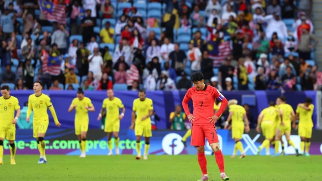 HLV Klinsmann phủ nhận Hàn Quốc 'đi đêm' với Malaysia để tránh Nhật Bản ở vòng 1/8- Ảnh 2.