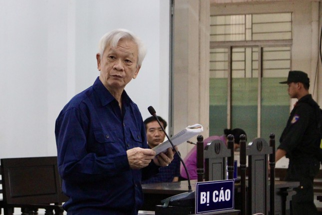 Vụ Mường Thanh Viễn Triều: Cựu Chủ tịch UBND tỉnh Khánh Hoà mong sớm được trở về với con cháu- Ảnh 1.