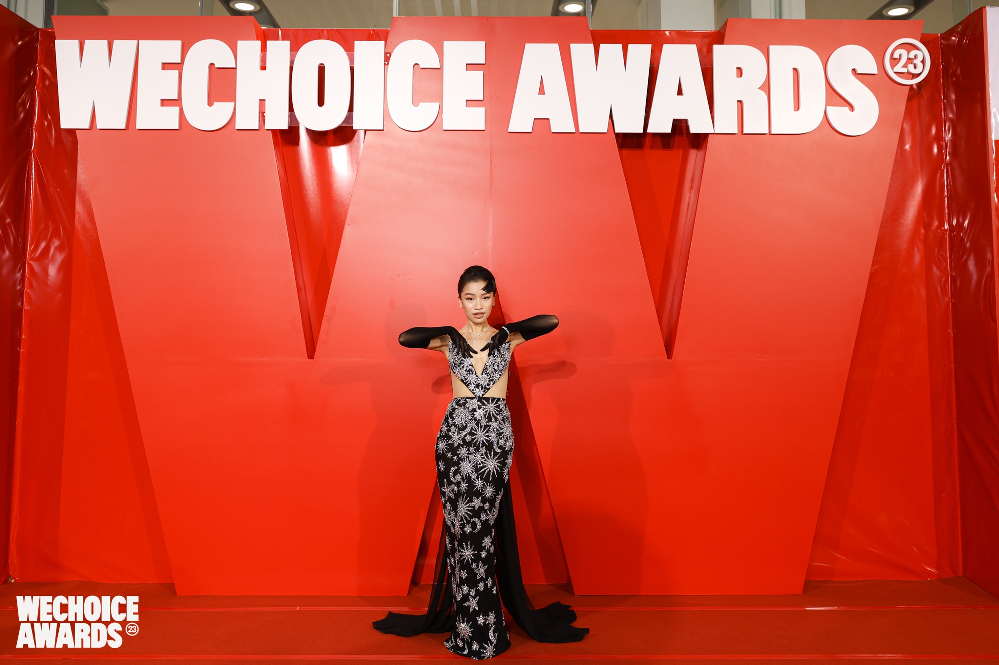 Siêu thảm đỏ Gala WeChoice Awards 2023: Binz - Châu Bùi hoá cô dâu chú rể đọ sắc Trấn Thành - Hari, Chi Pu táo bạo bên Hương Giang cùng dàn hậu- Ảnh 61.