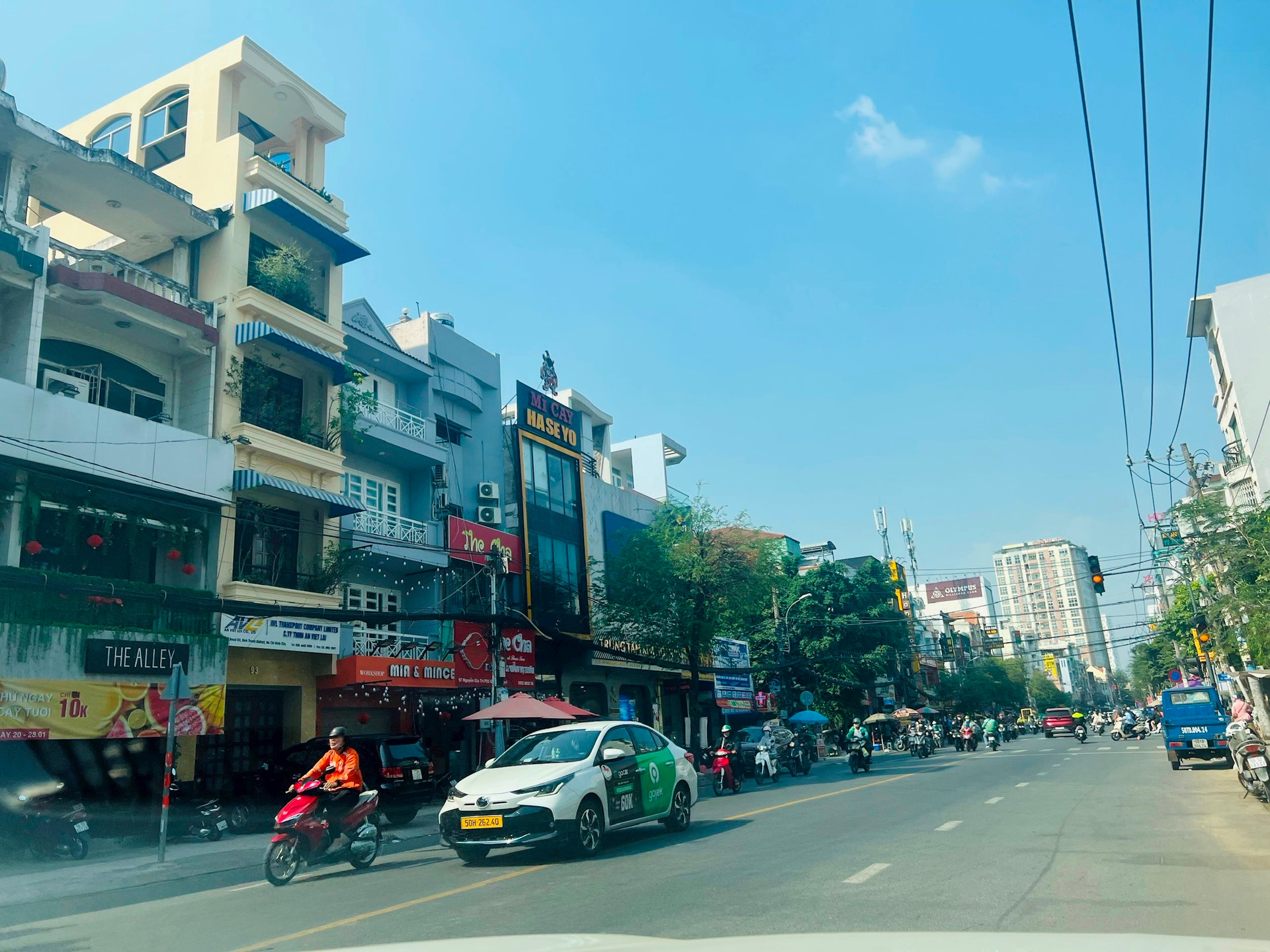 Một tuyến đường trung tâm Tp.HCM không có một bằng thuê nào bị bỏ trống, thậm chí khách giành nhau thuê, lộ lý do khó tin phía sau- Ảnh 1.