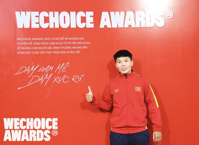 Dàn sao thể thao đổ bộ thảm đỏ Gala WeChoice Awards 2023: Xinh đẹp, rạng rỡ khác hẳn lúc thi đấu- Ảnh 8.