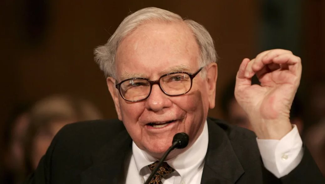Huyền thoại đầu tư Warren Buffett: Năm 2024 còn phí tiền vào 10 thứ này, nghèo càng thêm nghèo- Ảnh 1.