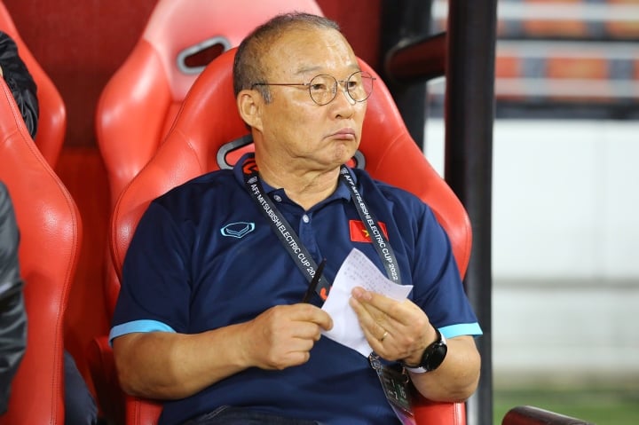 Chủ tịch LĐBĐ Malaysia: HLV Park Hang Seo suýt phá hợp đồng với tuyển Việt Nam- Ảnh 1.