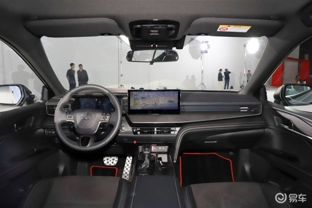 'Vua các dòng sedan' Toyota Camry thế hệ mới chào sân thị trường sát vách Việt Nam: tiêu thụ 4,2 lít/100 km, giá từ dưới 600 triệu đồng- Ảnh 7.