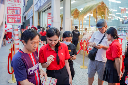 CellphoneS trao Tết 'ANt' ngập tràn ưu đãi- Ảnh 4.