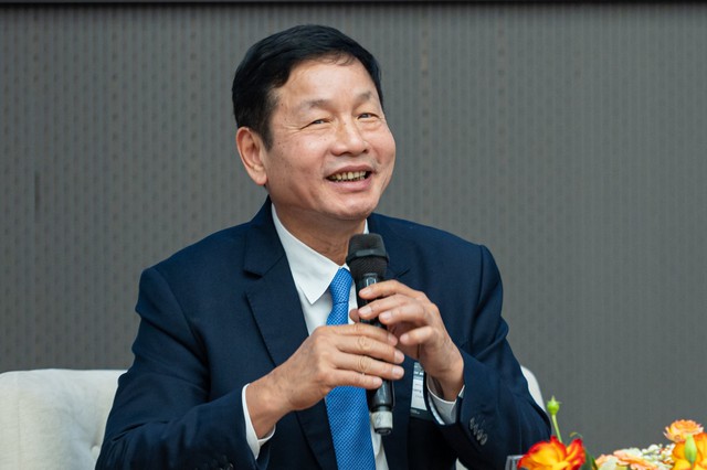 Chủ tịch FPT Trương Gia Bình: Đừng nhầm lẫn giữa khởi nghiệp và lập nghiệp, bán cà phê, bán phở thì không thể gọi là Startup- Ảnh 1.