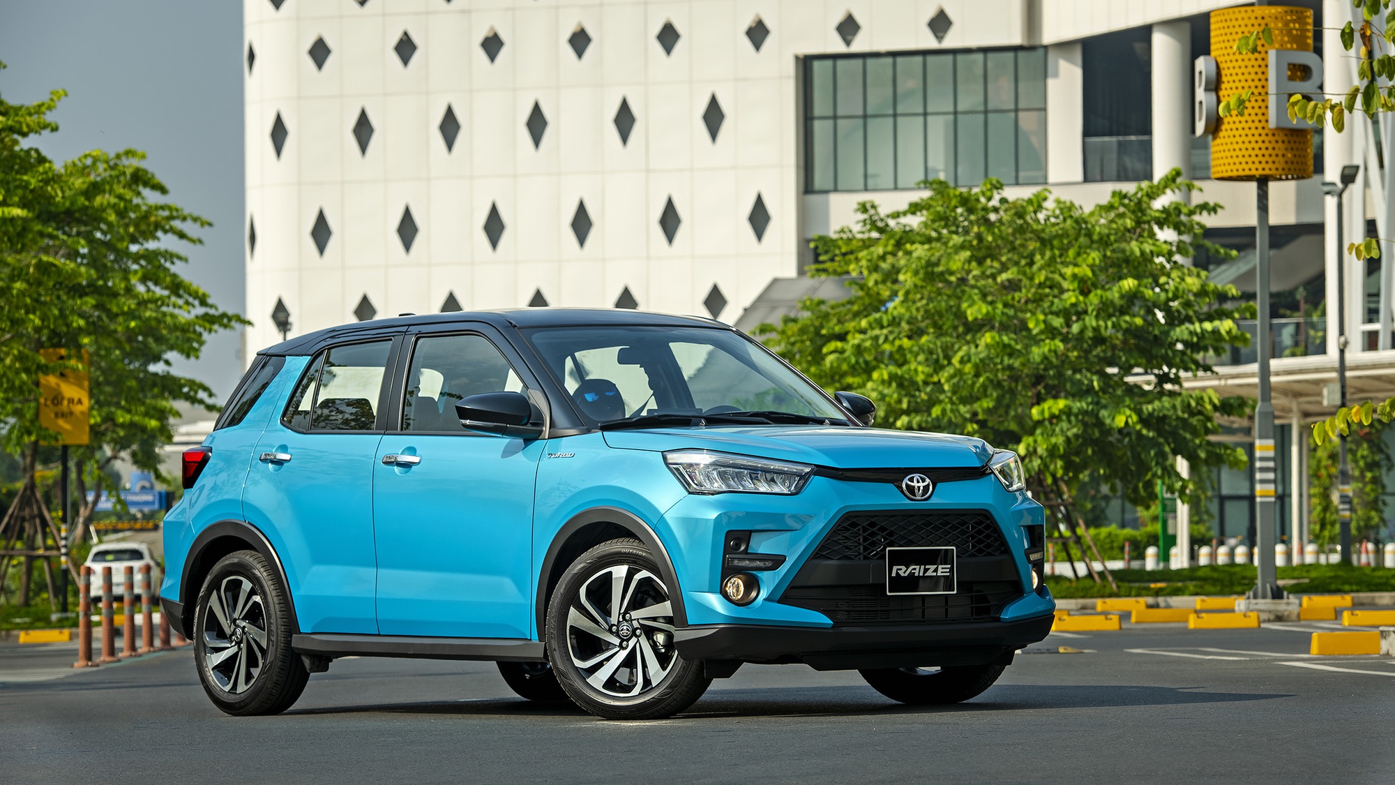 Bộ ba A-SUV tại Việt Nam: Hyundai Venue, KIA Sonet và Toyota Raize, mẫu xe nào cho bạn?- Ảnh 32.