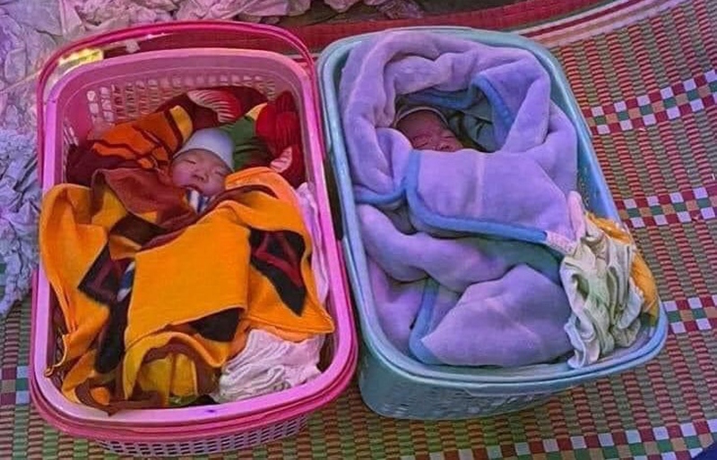 2 bé sơ sinh bị bỏ rơi trong đêm cùng lá thư nhờ nuôi giúp- Ảnh 1.