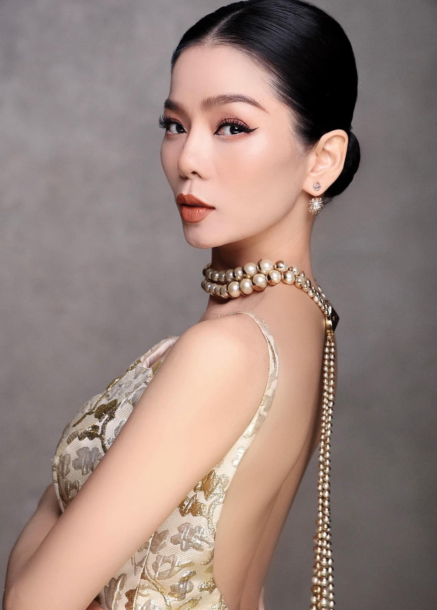 Năm 2023 của Lệ Quy&ecirc;n: Ồn &agrave;o, tai tiếng nhưng khiến ai cũng ghen tỵ v&igrave; c&oacute; L&acirc;m Bảo Ch&acirc;u l&agrave;m điều n&agrave;y- Ảnh 1.