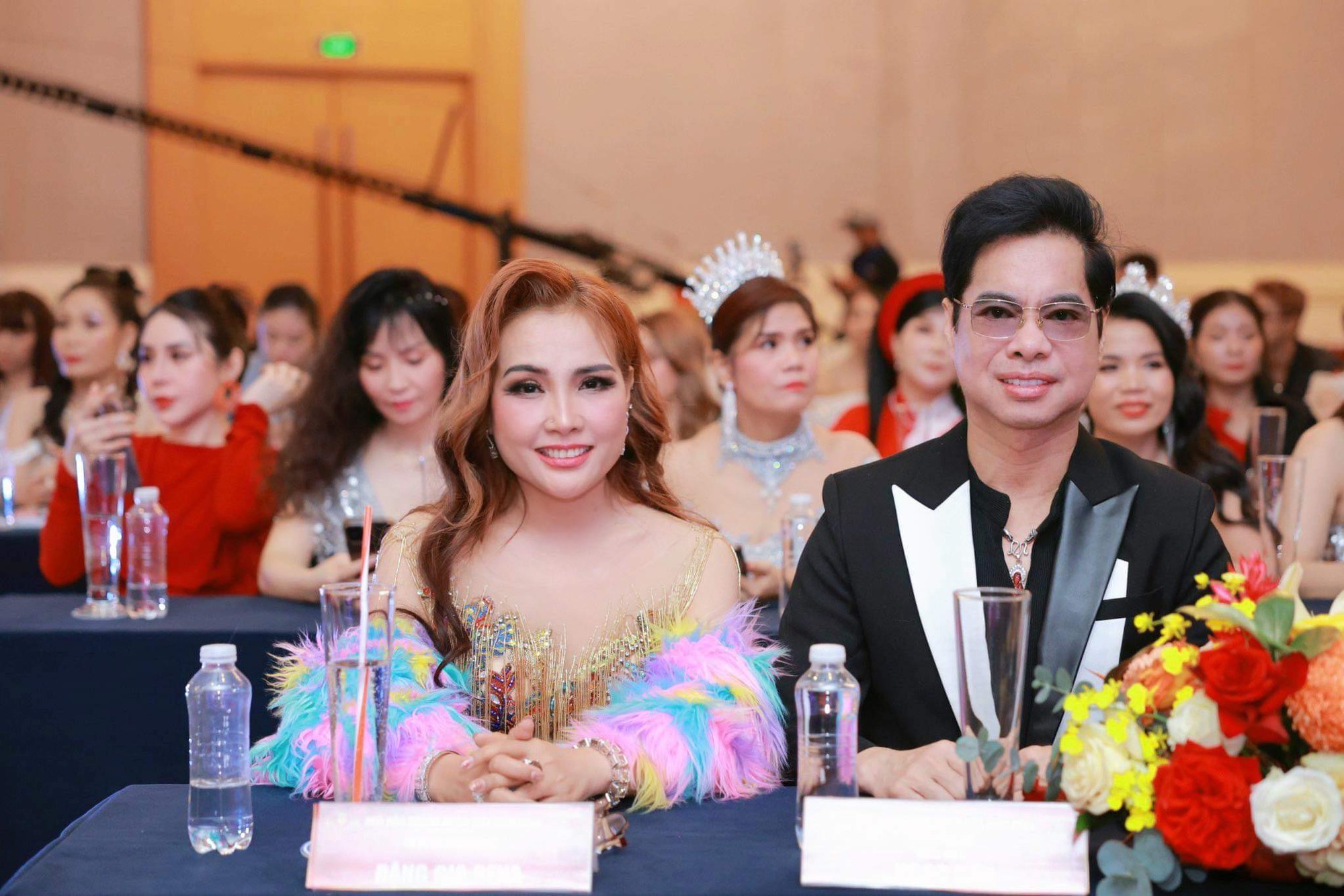 Danh ca Ngọc Sơn làm trưởng ban giám khảo cuộc thi Hoa hậu Việt Nam thời đại 2024- Ảnh 2.