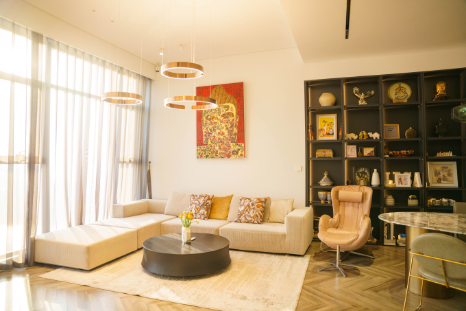 Penthouse được Hà Linh Nghiện nhà đầu tư 8 tỷ: Bộ đèn phòng khách nhập từ Đức giá nửa tỷ, phiền khi sửa bếp 200 triệu nhưng thấy đáng- Ảnh 2.