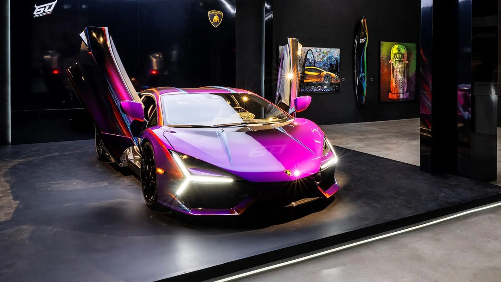 Chiếc Lamborghini Revuelto ‘tốn công tốn sức’ nhất là đây: Mất 435 tiếng sơn thủ công, 220 tiếng độ nội thất- Ảnh 6.