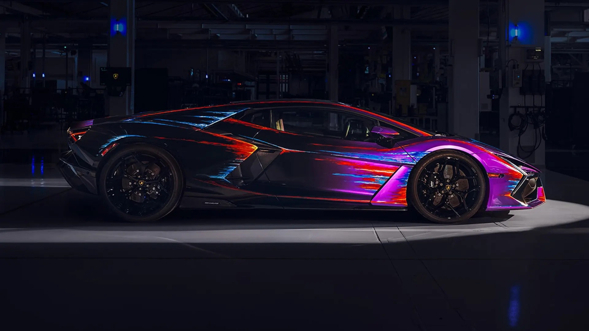 Chiếc Lamborghini Revuelto ‘tốn công tốn sức’ nhất là đây: Mất 435 tiếng sơn thủ công, 220 tiếng độ nội thất- Ảnh 3.
