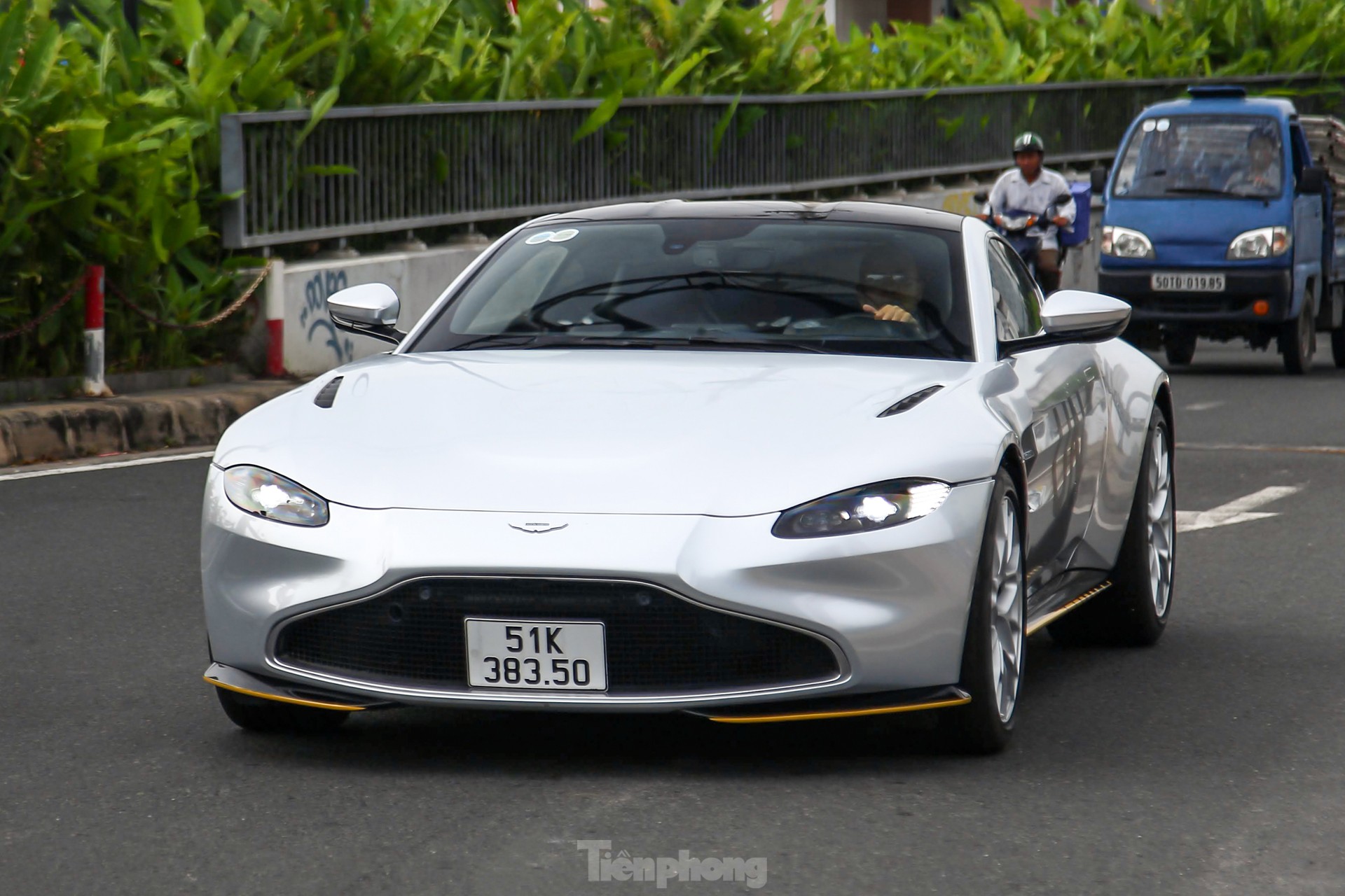 Cận cảnh Aston Martin Vantage 007 Edition độc nhất Việt Nam- Ảnh 1.