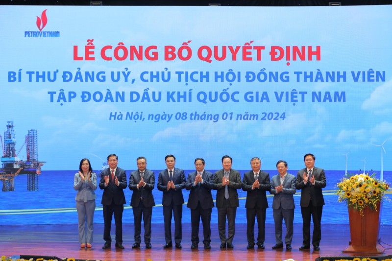 Thủ tướng  trao quyết định bổ nhiệm ông Lê Mạnh Hùng giữ chức Chủ tịch HĐTV Petrovietnam- Ảnh 3.