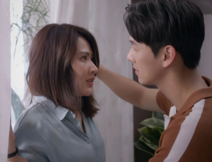 Phim Việt có "cảnh nóng bạn thân" gây tranh cãi gay gắt, netizen bất bình "cấm chiếu luôn đi"- Ảnh 1.