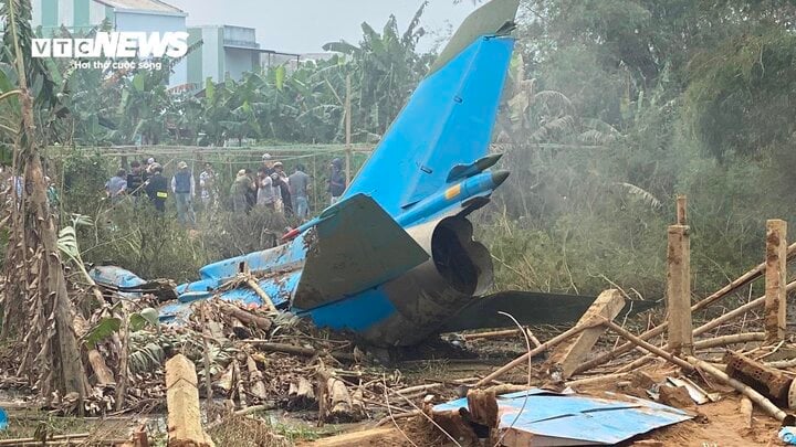 Cận cảnh máy bay huấn luyện rơi ở Quảng Nam- Ảnh 3.