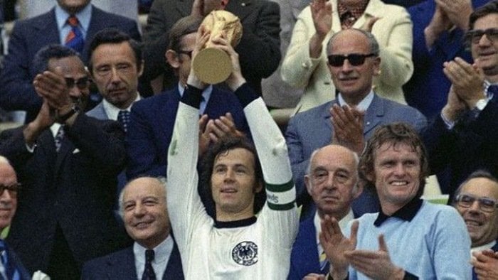 Beckenbauer qua đời: Nhìn lại sự nghiệp vĩ đại của 'Hoàng đế' bóng đá- Ảnh 1.