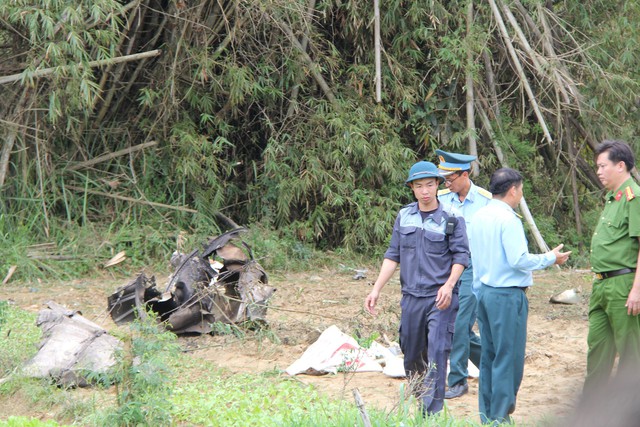 Nhân chứng kể lúc máy bay rơi ở Quảng Nam: Tiếng nổ vang trời, mảnh vỡ vương vãi- Ảnh 6.